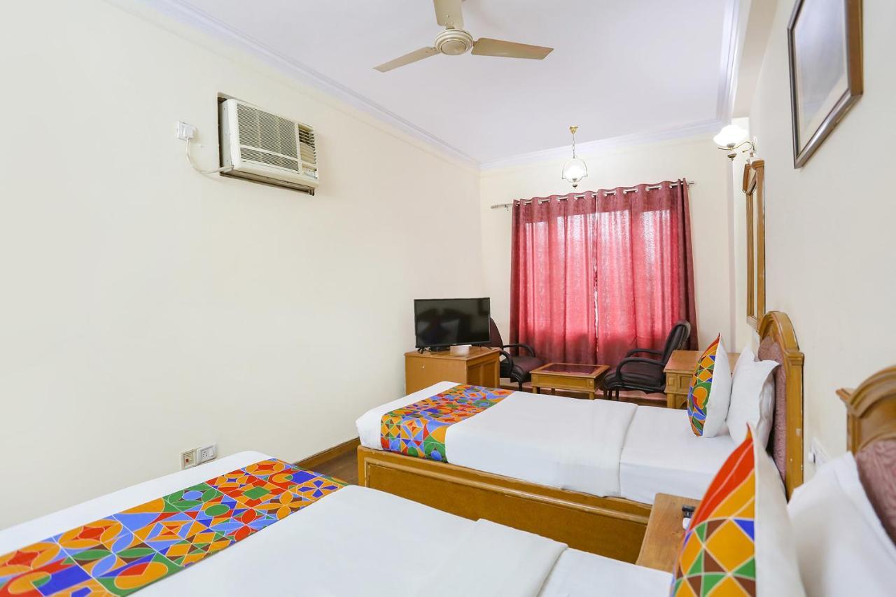 Fabhotel Altus Γκουργκάον Εξωτερικό φωτογραφία