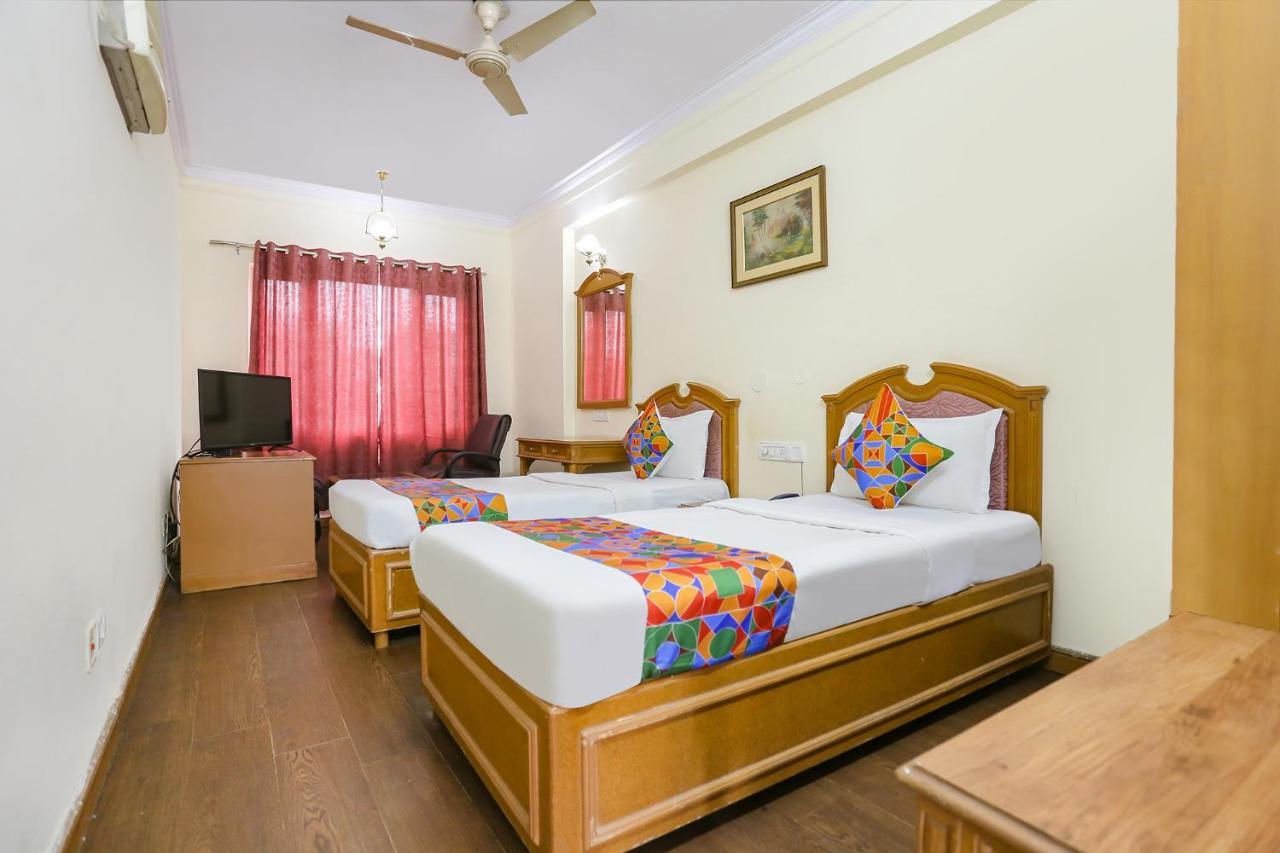 Fabhotel Altus Γκουργκάον Εξωτερικό φωτογραφία